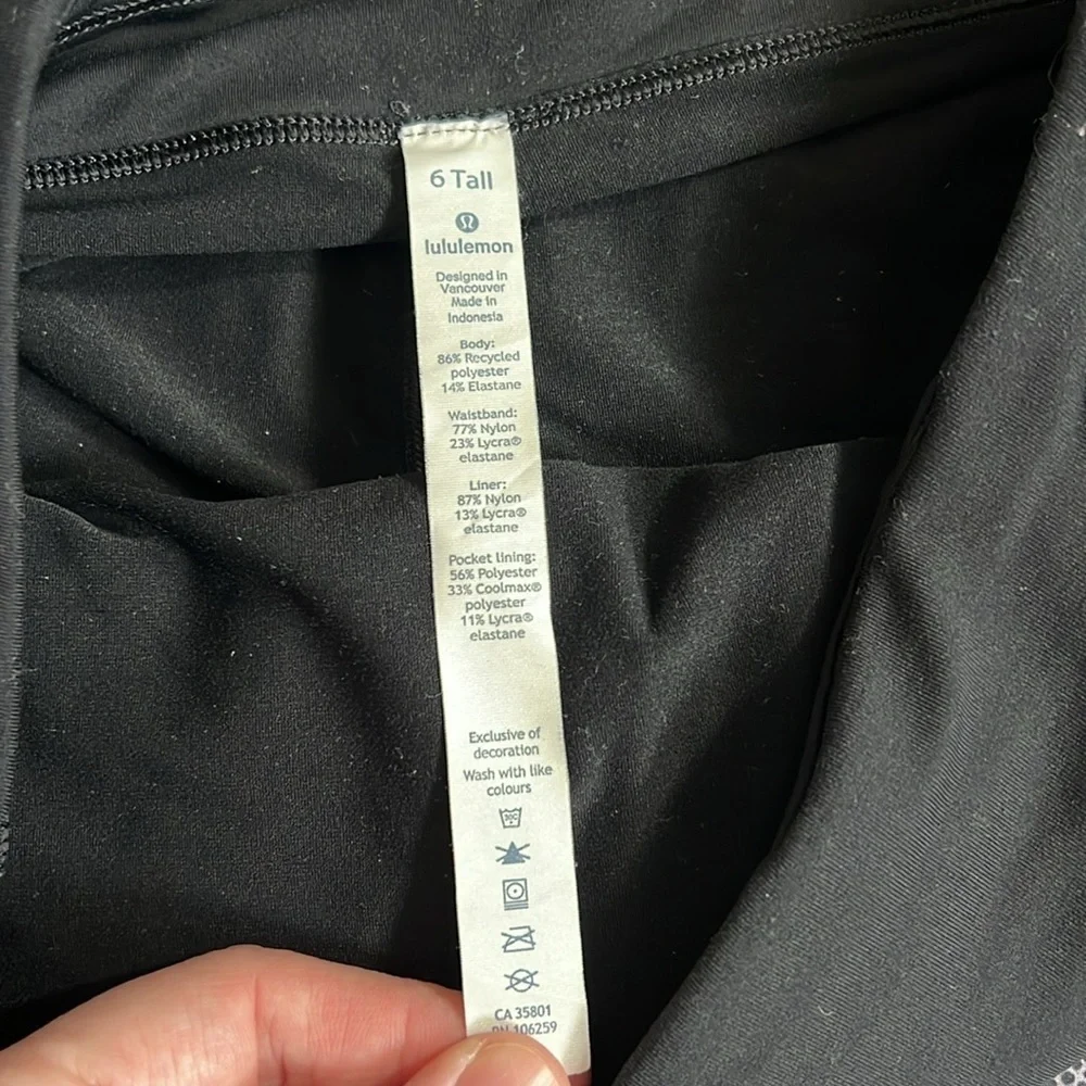Lululemon circuit breaker skirt